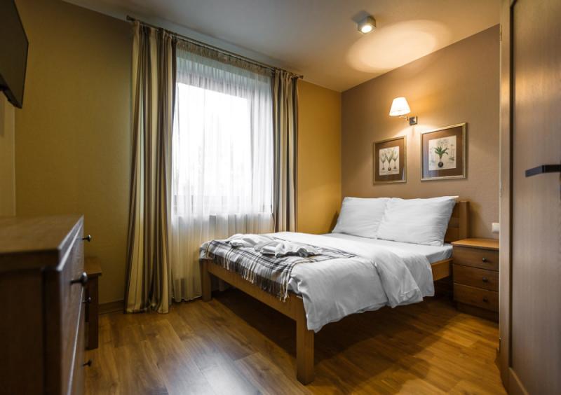 Izba 12 / Room 12