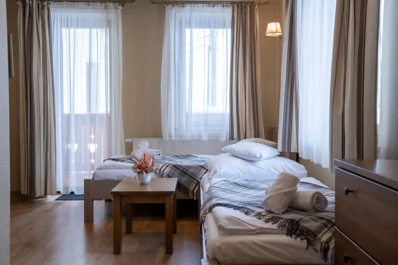 Izba Apartmán s balkónom v KLAZO s. r. o. – Penzión Kamea - Apartmán s balkónom