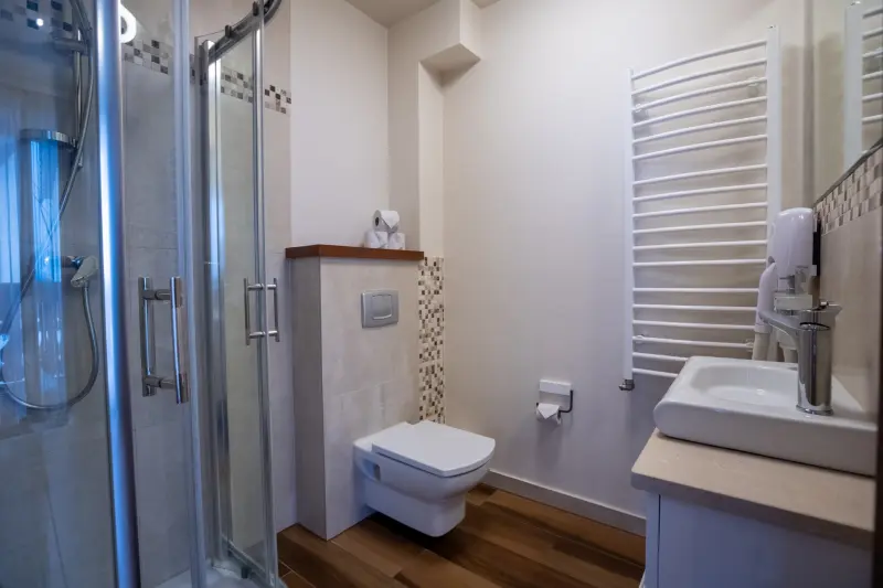 Izba Apartmán s balkónom v KLAZO s. r. o. – Penzión Kamea - Apartmán s balkónom